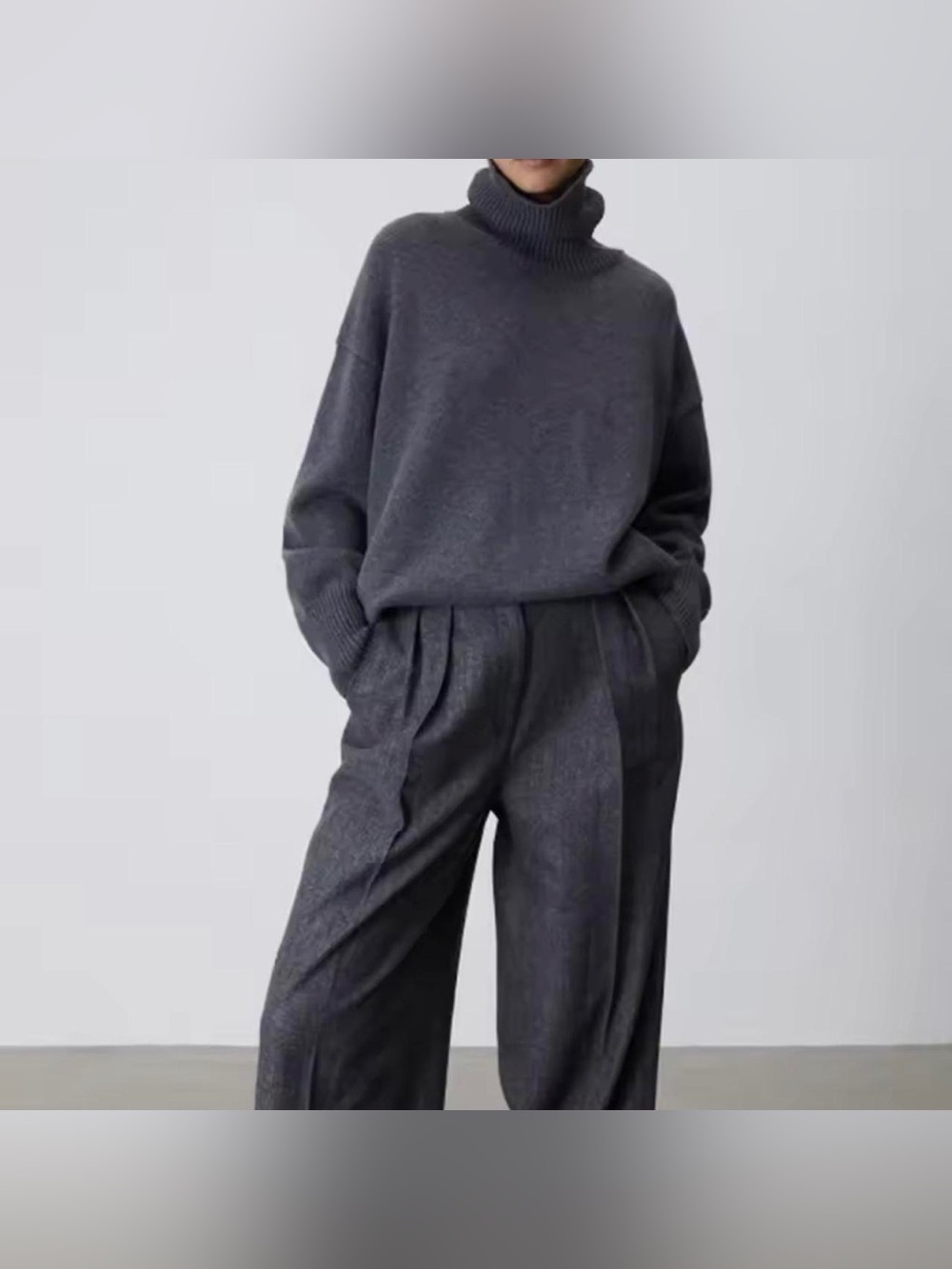 H&M premium selection turtle neck cashmere sweater